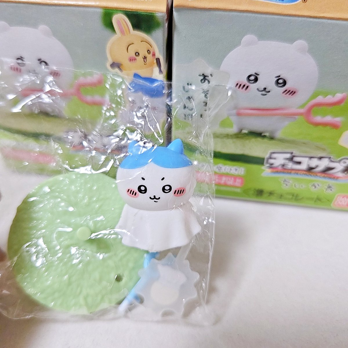 ちいかわのチョコサプ、エラー品多過ぎて興奮してきた（どんな工場で