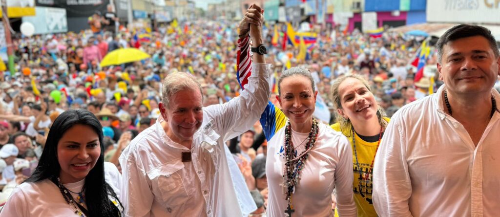 Los zulianos recibirán al candidato Edmundo González y a María Corina Machado
acortar.link/1QEuSe