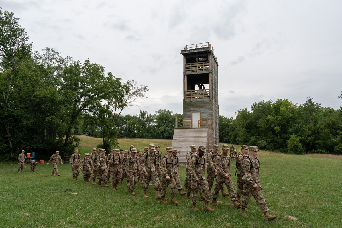 MOmilitaryacad's tweet photo. Registration for Cadre Leadership Camp is August 2! This intensive two-week leadership training program aims to hone leadership and team-building skills for our 2024-25 and rising cadet leaders. Photos from 2023. #leadership #highschool #ready4more https://t.co/fjJP46kFYn