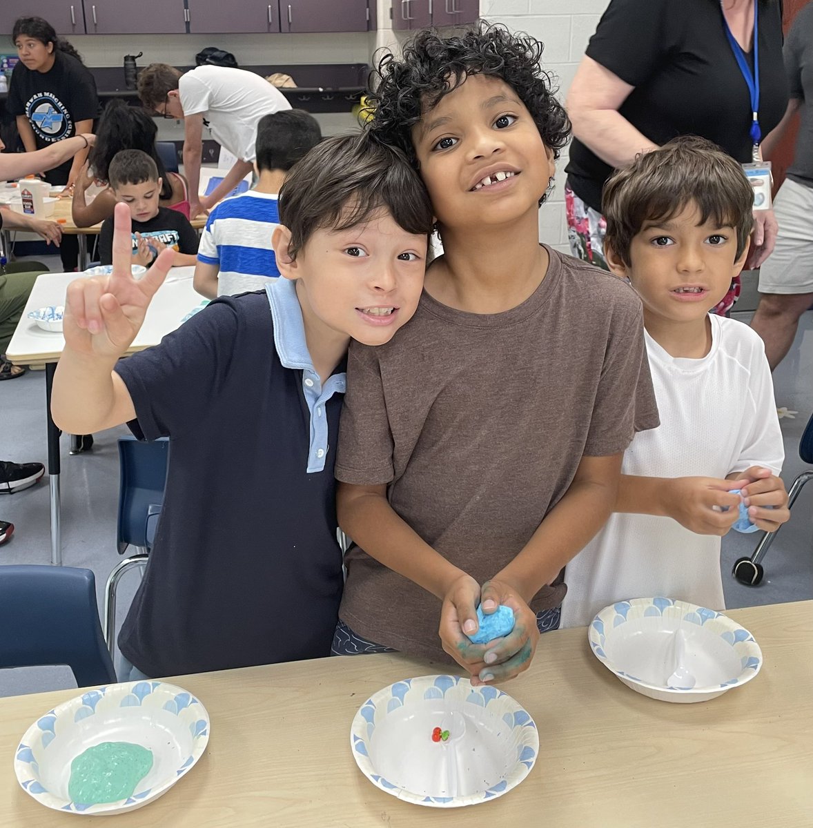 misscastaldo's tweet photo. ESY at @LMMahwah gave us the opportunity to practice our skills, socialize with peers, and get a little messy! #mahwahconnects https://t.co/h5pPDIQmSv