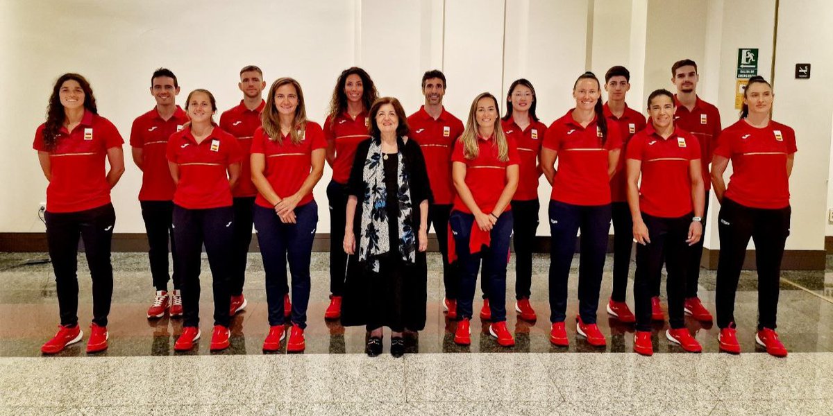 📢 María Dolores García: “Estoy convencida de que nuestros deportistas van a lograr muchas medallas para España” 
➡️ La presidenta de la UCAM ha despedido a los primeros olímpicos de la Universidad Católica de Murcia que han partido hoy hacia París para competir en los Juegos