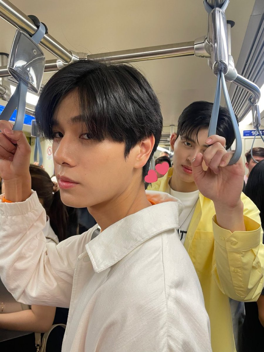 hhammburgers's tweet photo. น่ารัก รถไฟฟ้ามาหานะเทอมากกกก 🫳🏻👶🏻 https://t.co/PCLxpc3kzI