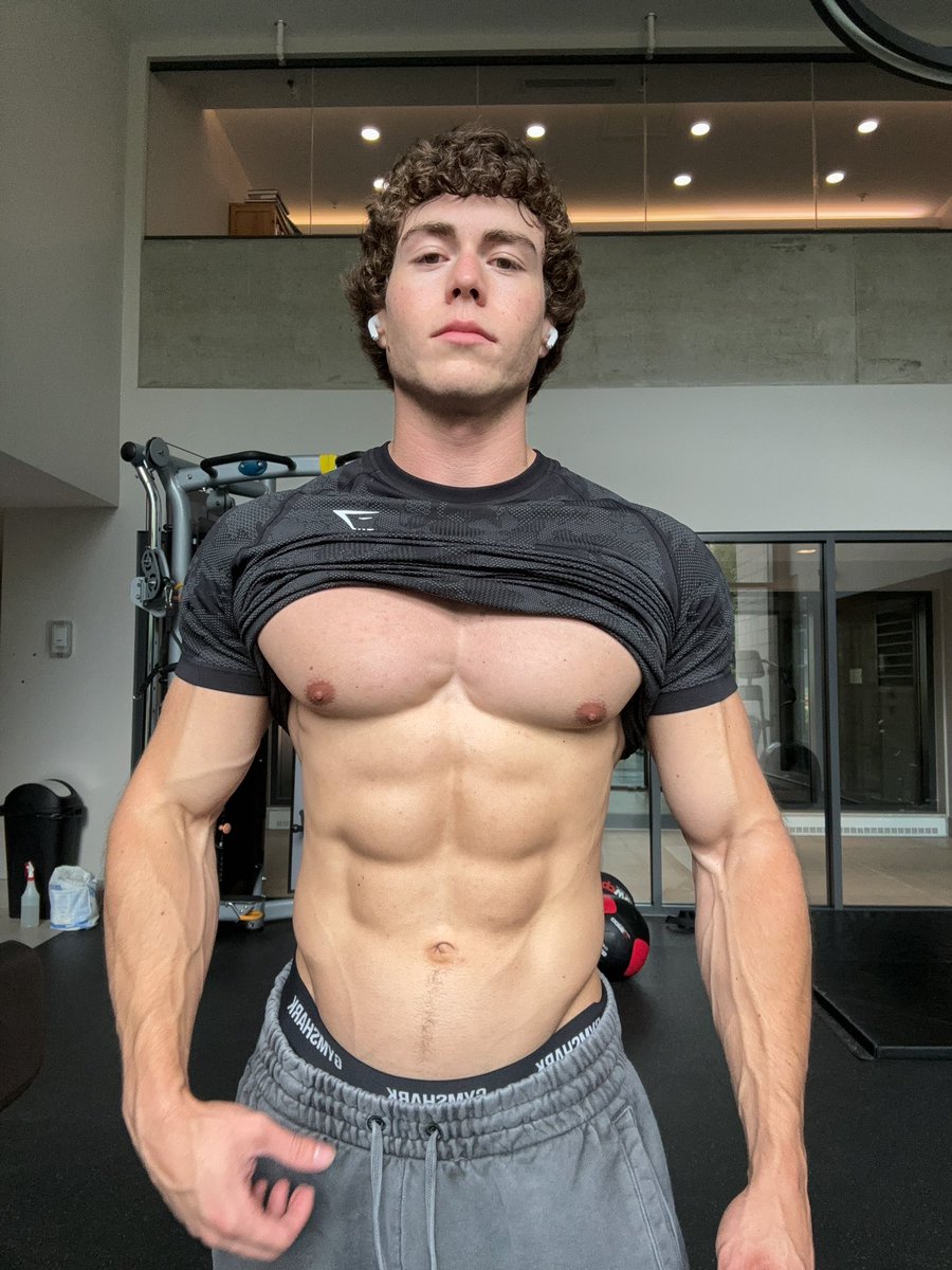 _zachthayer's tweet photo. Morning guys https://t.co/qoIoDHdjJF