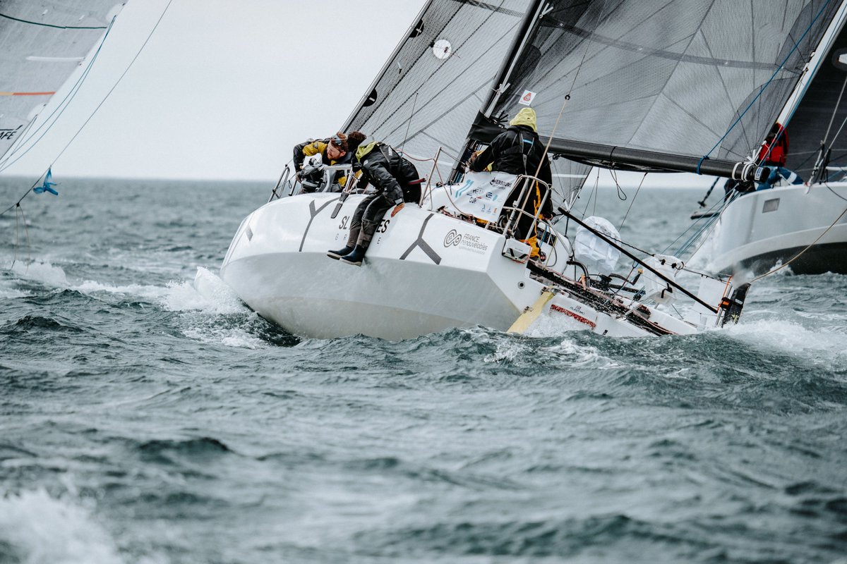 🏆 Première place pour <a href="/PierrickLtz/">Pierrick Letouzé</a>, à bord du Sun Fast 30 OD SL Energies Groupe de Laurent Charmy.