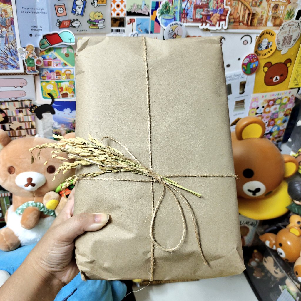 ปีศาจหัวโตที่รีวิวหนังสือกองโต📚 tweet media