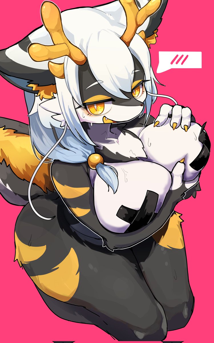 sixpixpen_'s tweet photo. 🐲💛🩹 https://t.co/9Vx3IXOBbc