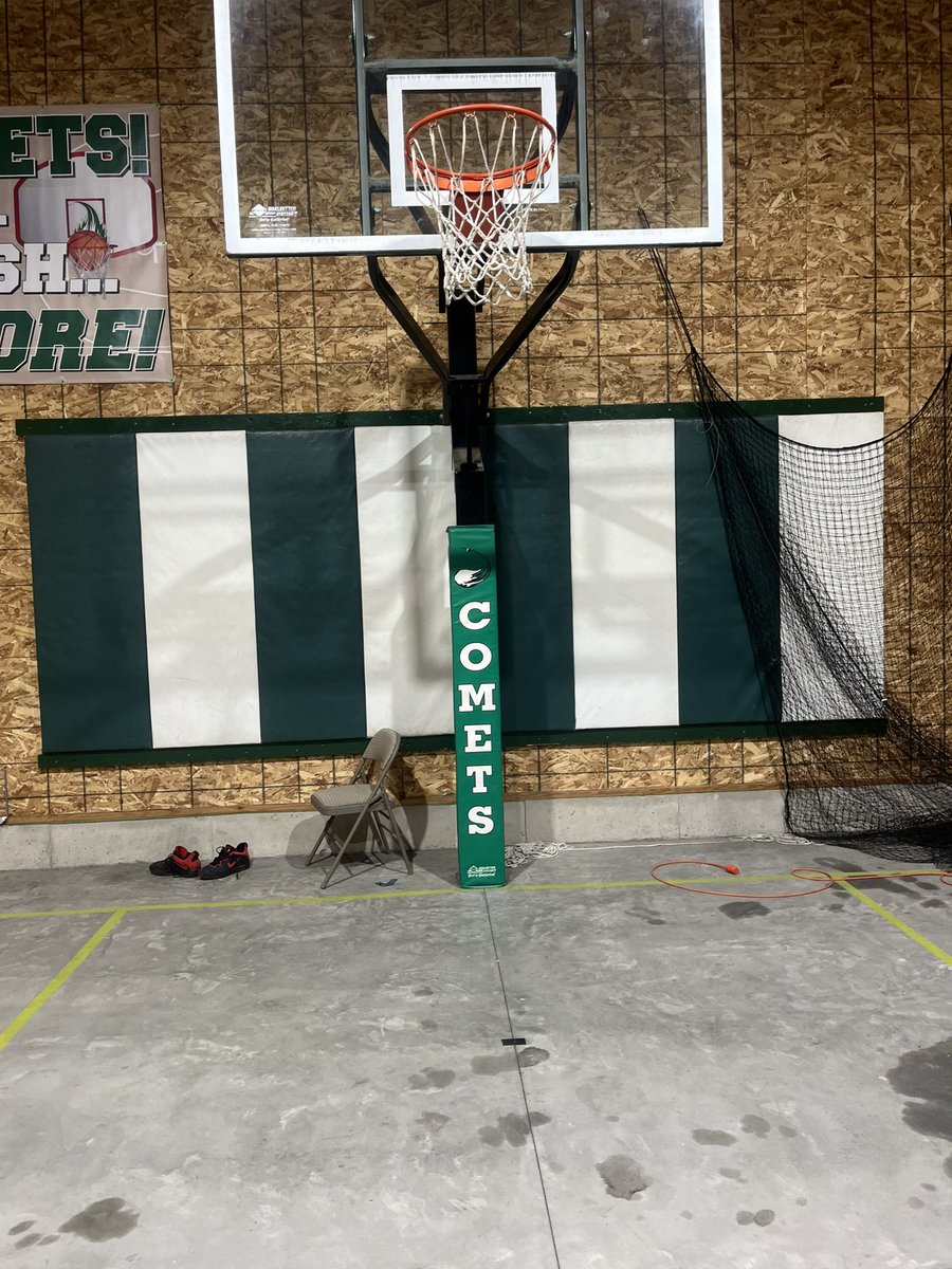 RedskinHoops's tweet photo. Mitch Hooten:

Shot today 
Ft 50
Post moves 100
Elbow moves 50
Total 2005 https://t.co/wzL5FTkNF1
