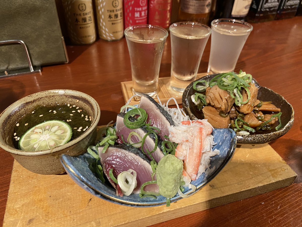 五条の酒呑にし川さんに。めちゃくちゃ久々に行ったし、それほどお話しさせてもらった事もないのに、名前を呼んでいただけてものすごい親近感。名前で呼ぶ大切さを実感しながらも、名前を全然覚えられない自分。人を繋ぐ上で欠点にしかならない悲しさ。