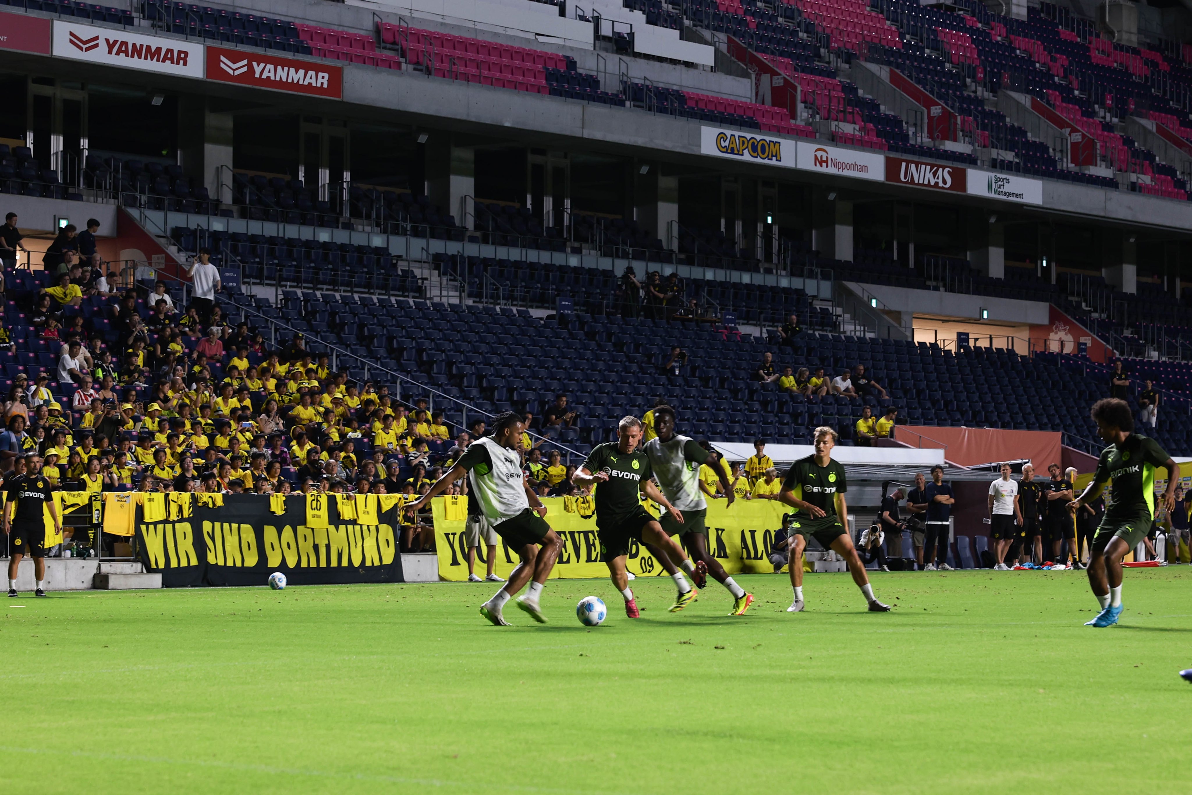 ボルシア・ドルトムント　3点セット ボルシア・ドルトムント 3点セット HATTRICK（ハットトリック