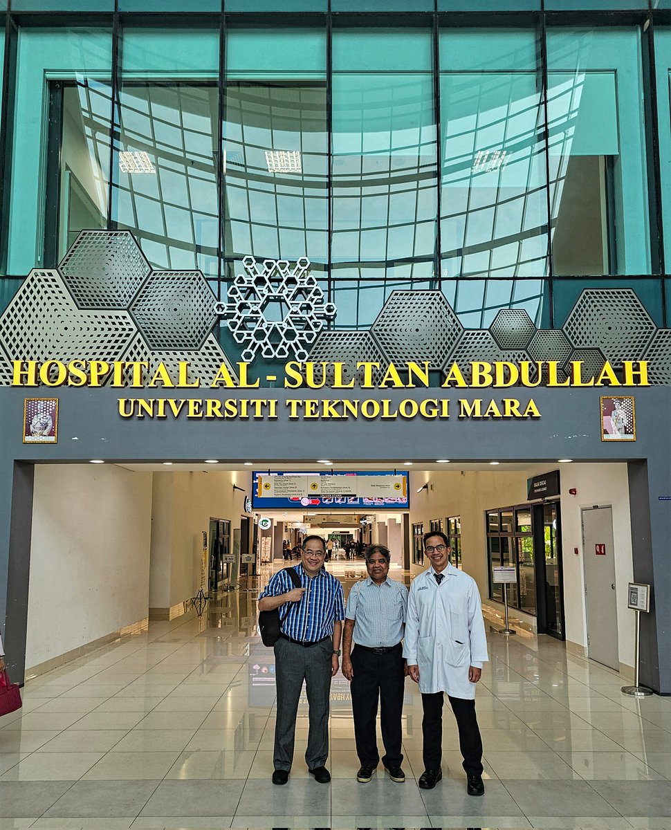 dr_dublin's tweet photo. Nice day today,  operating with UiTM team - Mr Zainal Adwin &amp; anaesthetic team plus Dr Iqbal (Renal Transplant Nephrologist).

#renaltransplant ABOi Transplant https://t.co/UZBecDfYCi