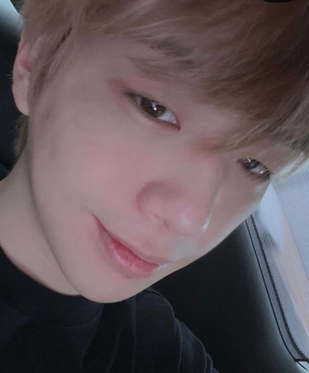 cookie13877351's tweet photo. BAREFACE LOOKS OF KANG DANIEL W/ NO MAKE UP
BUT STILL HE LOOKS SO HANDSOME
@konnect_danielk
@kd_officialx
#kangdaniel
#Danities
#stand4kangdaniel https://t.co/aGQFH0XXgt