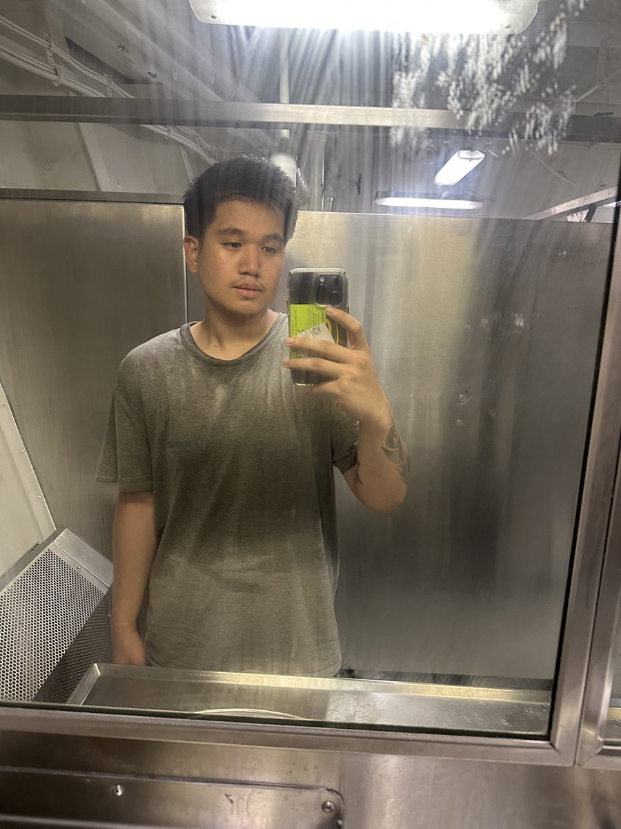 Nozxiree's tweet photo. Still on deployment, on my last strand of sanity https://t.co/RqjqPQH8WD