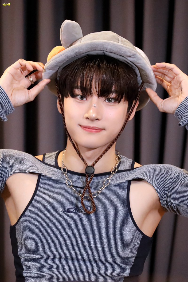 비타담 tweet media