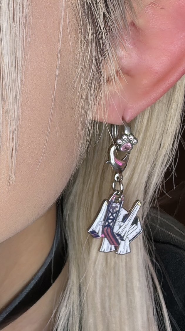 ガブリアス ピアス