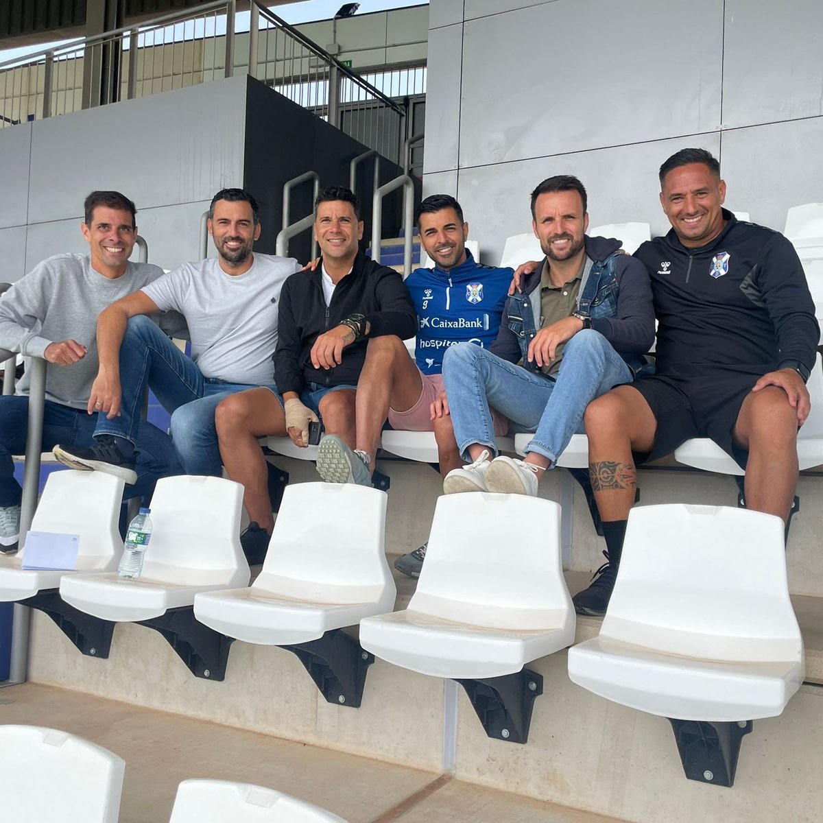 Viejas Glorias ⚽🔵🔵 <a href="/CDTOficial/">CD Tenerife 🏴󠁧󠁢󠁳󠁣󠁴󠁿</a>