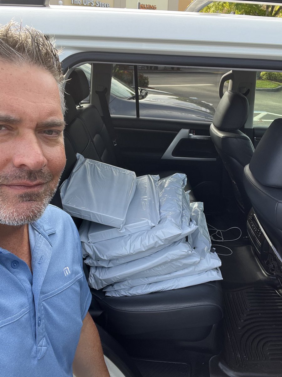 A little FBM still start the day!  #vacationsover #BTS.                  <a href="/ManpreetSRana/">Manu</a> <a href="/austinrolfs12/">Austin Rolfs</a> @JozayFBA <a href="/rvz_flips/">RVZ</a> <a href="/flips4miles/">Miles</a> <a href="/alloutamazon/">Alloutamazon</a> ⁦⁦<a href="/cleartheshelf/">Chris</a>⁩