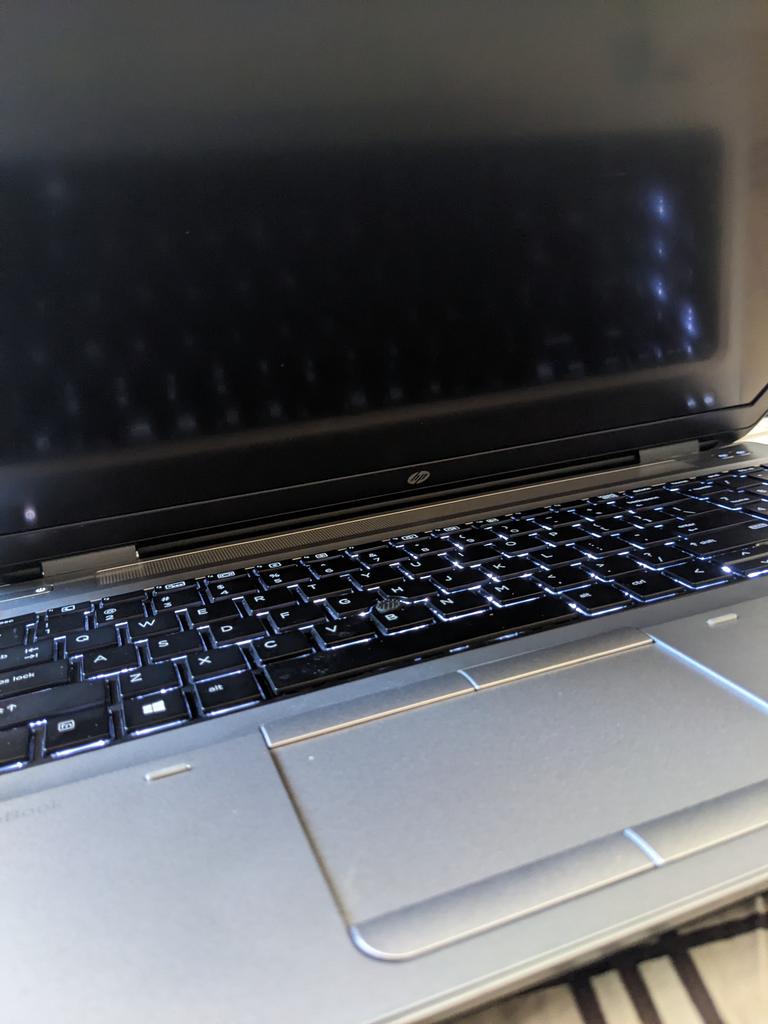 Clivemwanza20's tweet photo. HP ProBook 650 G2🇺🇸
✅8GB RAM,256 SSD
✅Intel core i5,6th  generation 
✅2.5GHz processor speed
✅ Fingerprint 
✅ Backlight keyboard 
✅15.6 inches screen 
✅Type C-port
✅  4hrs+ battery
going at K4800
Call/Whatsapp 0770659475 
Location Kitwe, CBU 
Plz retweet 🙏 https://t.co/Idn48mIMnN