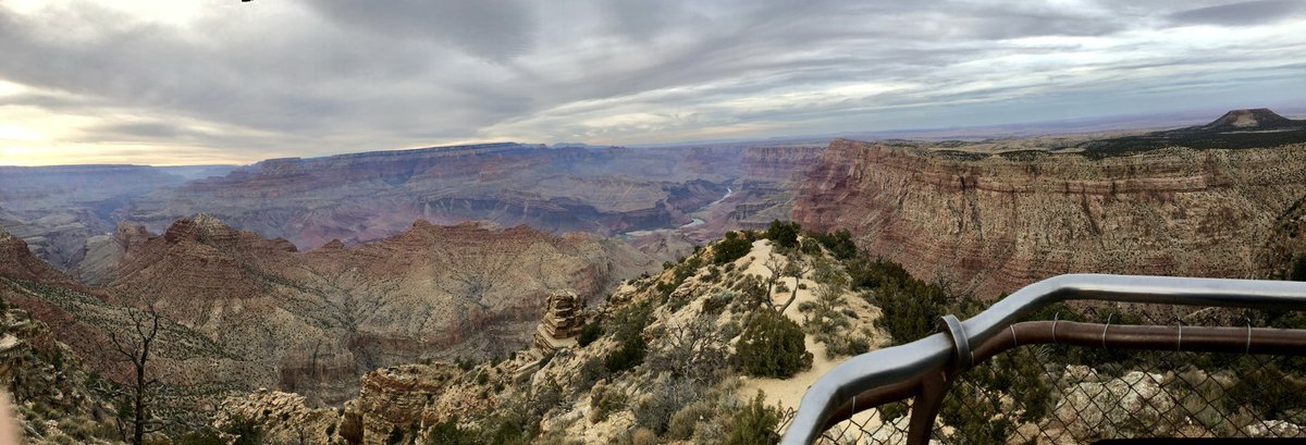 Advon_824's tweet image. Life is like a Camera 📸 

Focus on what&apos;s Important…
Capture the Good Times…
Develop from the Negatives…
And Take Another shot if things don&apos;t Work Out.
#LiveLifeOD 
#PanoramicViews