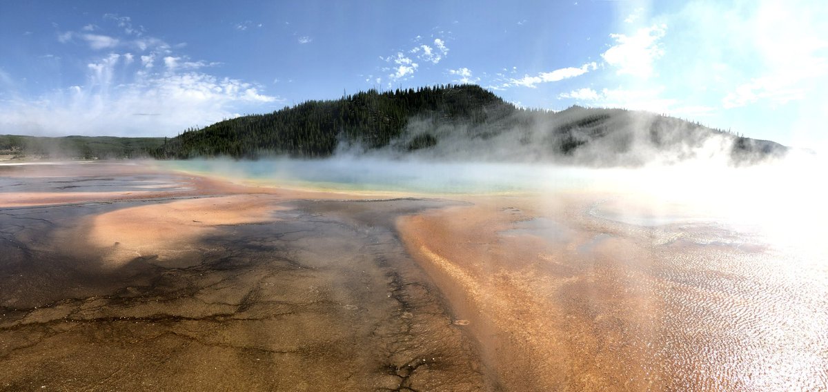 Advon_824's tweet image. Life is like a Camera 📸 

Focus on what&apos;s Important…
Capture the Good Times…
Develop from the Negatives…
And Take Another shot if things don&apos;t Work Out.
#LiveLifeOD 
#PanoramicViews