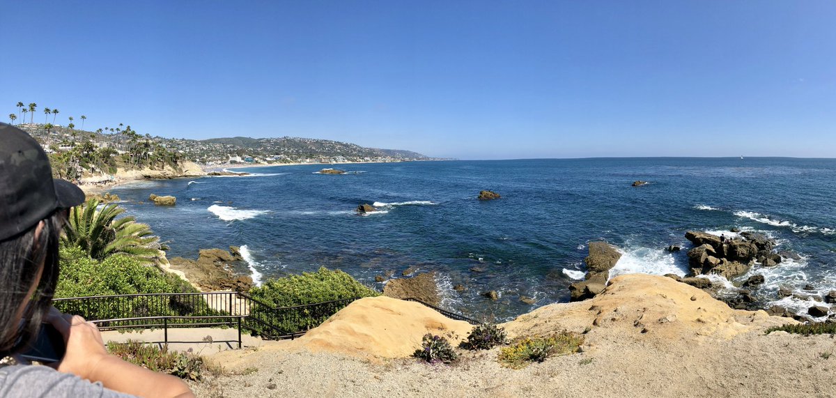 Advon_824's tweet image. Life is like a Camera 📸 

Focus on what&apos;s Important…
Capture the Good Times…
Develop from the Negatives…
And Take Another shot if things don&apos;t Work Out.
#LiveLifeOD 
#PanoramicViews