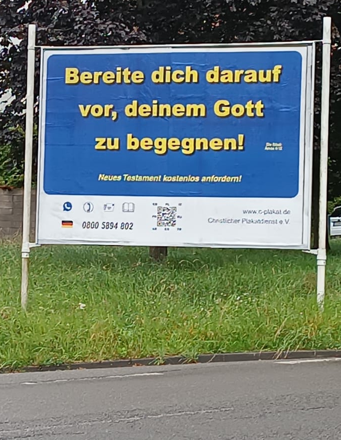 An dieser Stelle wurde eine Unterführung gebaut, nachdem 3 Menschen überfahren wurden. Ich sag's nur mal.