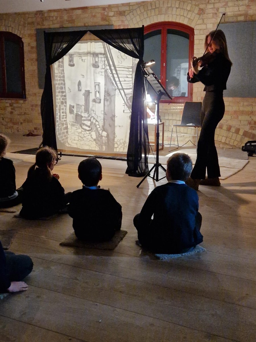 Anglian Learning (@anglianlearning) on Twitter photo Twitter X
๐จ๐ A Journey of Collaboration
This past year, @Stapleford Community Primary School and <a href="/stapleford/">ian stapleford</a> granary arts centre have embraced the arts, enhancing their curriculum with inspiring, creative activities thanks to their partnership. shorturl.at/ZC3Vl Twitter X
๐จ๐ A Journey of Collaboration
This past year, @Stapleford Community Primary School and <a href="/stapleford/">ian stapleford</a> granary arts centre have embraced the arts, enhancing their curriculum with inspiring, creative activities thanks to their partnership. shorturl.at/ZC3Vl