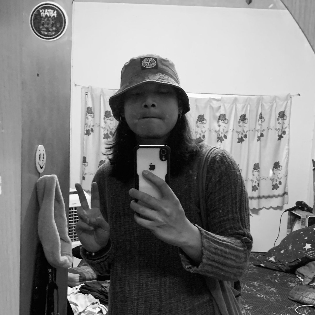 hackerr_weed's tweet image. ถ้าพูดถึงเรื่องความรัก ผมก็เหมือนพนักงานแจกใบปลิว