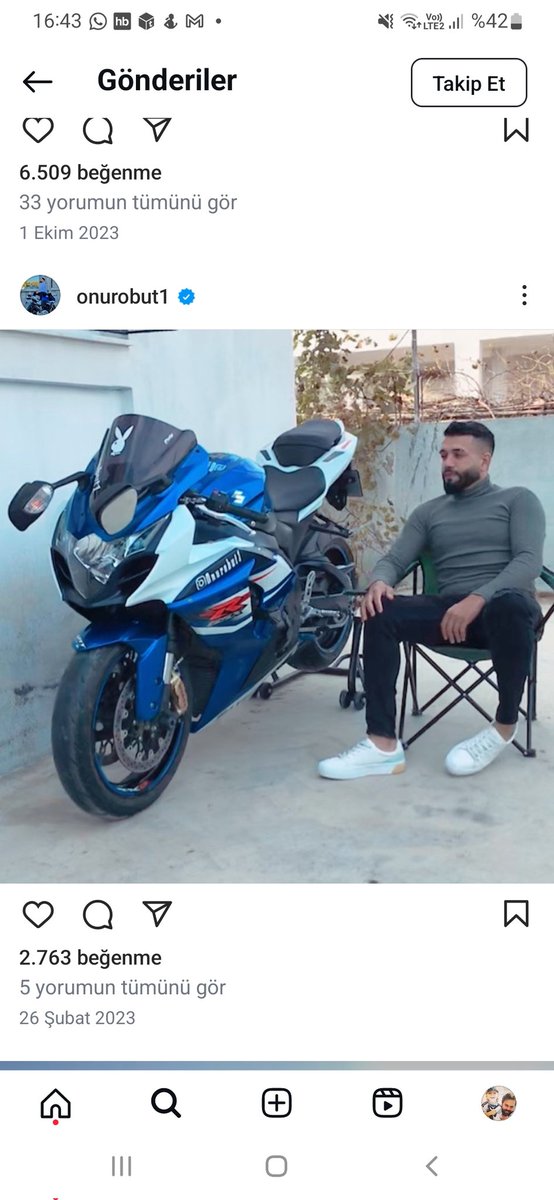 emrullaherdinc's tweet photo. Motoruyla dünya turuna çıkan Rus fenomen, Muğla'da kaza geçirdi ve hayatını kaybetti. 

38 yaşındaki Rus sosyal medya fenomeni Tatiana Ozolina, motoruyla Türkiye'yi geziyordu. Erzurum, Trabzon, Samsun, Ankara, Tekirdağ derken en son İstanbul'a geldi. Burada başka bir motor tutkunu 29 yaşındaki Onur Obut ile biraraya geldi ve birlikte Rusya yollarına düştüklerini sosyal medya hesaplarından duyurdular. Dün de Onur Obut'un "Bodrum yolu" konumuyla sosyal medyada paylaştığı videodan kısa bir süre sonra saat 17.30 sıralarında Söke-Milas kara yolunda birbirlerine çarparak kaza yaptılar. İddiaya göre önlerindeki kamyondan dolayı Tatiana ani fren yapmak zorunda kaldı ancak Onur Obut duramadı ve arkadan çarptı. Çarpışmanın etkisiyle ikisi de savrulup bariyerlere çarptı. 

İhbar üzerine bölgeye gelen Sağlık ekibinin yaptığı kontrolde Ozolina'nın yaşamını yitirdiği belirlendi. Ağır yaralanan Onur Obuk ise Milas Devlet Hastanesi'ne kaldırıldı. Obuk'un sağlık durumunun ciddiyetini koruduğu bildirildi.