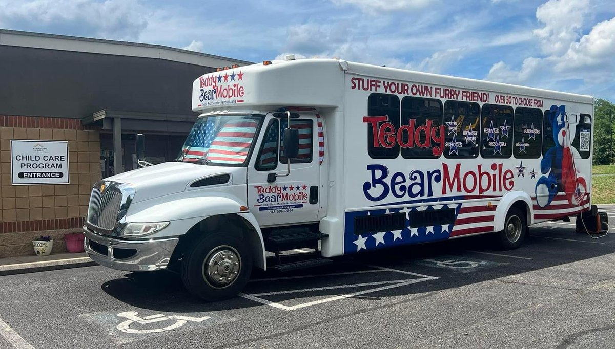 myTCBT's tweet photo. We were excited to be one of the sponsors for the Teddy Bear Mobile Bus provided by Bardstown Child Care Program last week. This was an awesome activity for some of our local students. Thanks for allowing us to be a part of it!

Member FDIC; Equal Housing Lender https://t.co/ChNxiUVODx