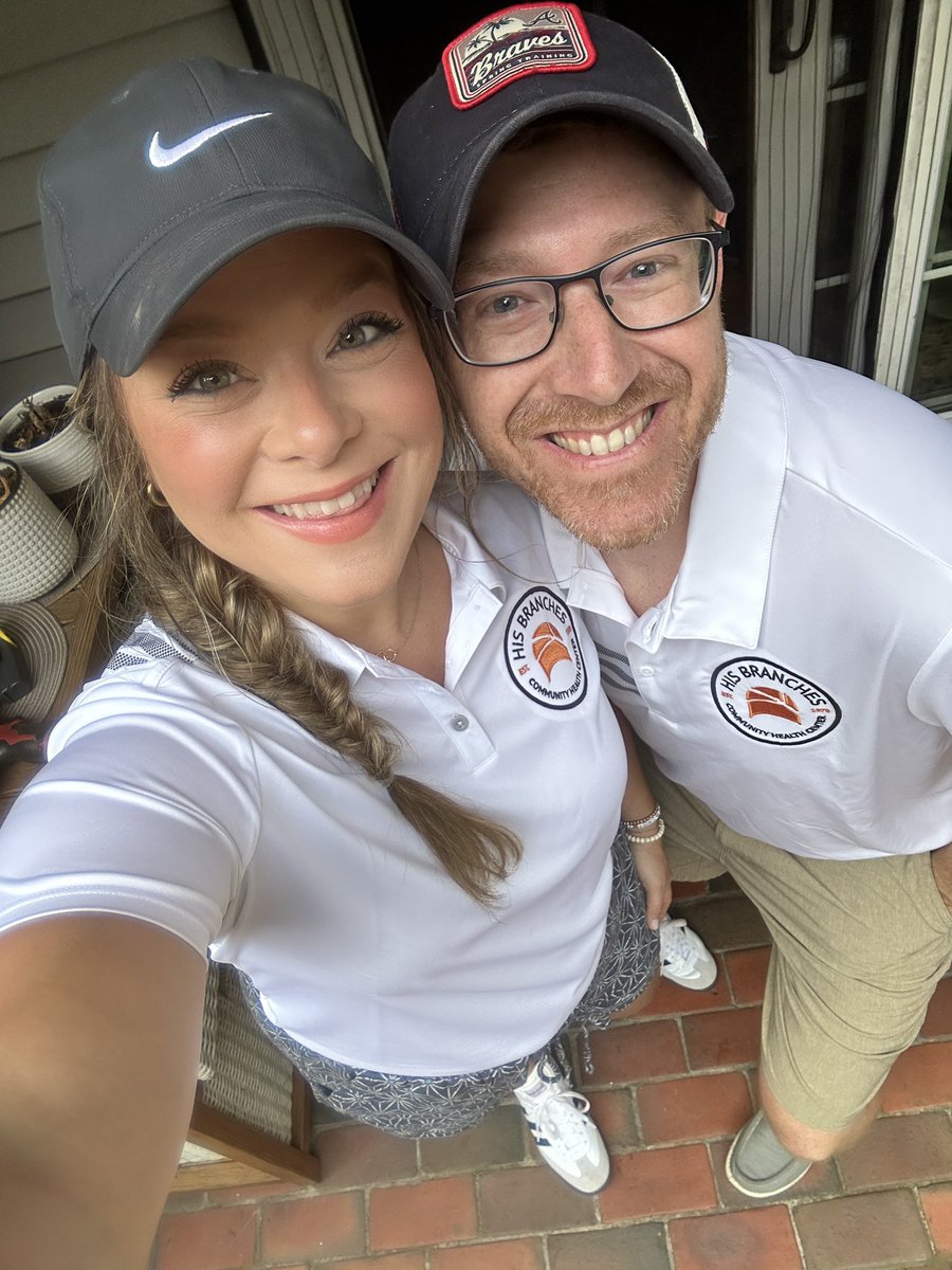 mvh_art's tweet photo. Golf, Neighborhood Blend Coffee, Partners, Coworkers, Friends, Supporters, Sunshine, Trophies, Laughter and lots of Fun…all For(e) Rochester! Didn’t take many pics, but made a lot of memories & raised $$ for the good of our neighbors! #forRochester #hisbranches #communityhealth https://t.co/tXGKR2NKkR