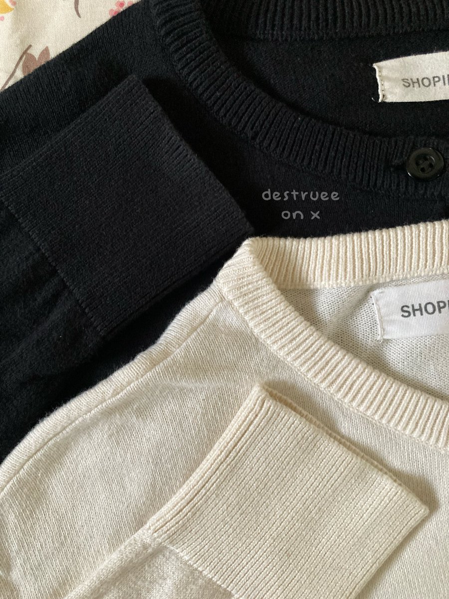 destruee's tweet photo. suka banget sama cardingannya, already have 2 colors🫶🏻 bahannya adem, ga tipis juga ga tebel banget, knitnya rapet, rapih bgt

cocok buat dimix &amp; match sama bawahan apapun, so cute buat di jadiin outer<33 https://t.co/ohR3r2D43F