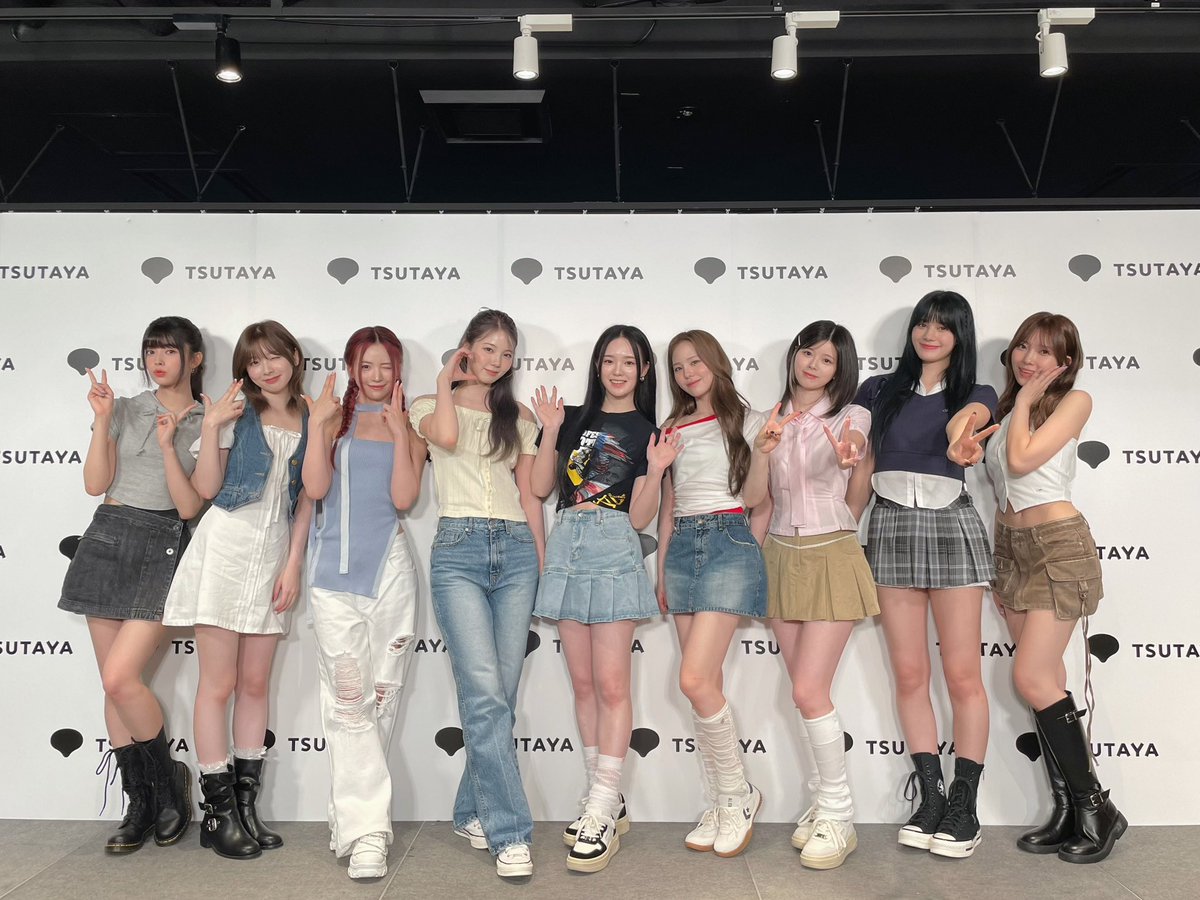 NiziU_1stEP 『#RISE_UP』リリース記念！ 渋谷CDショップイベント