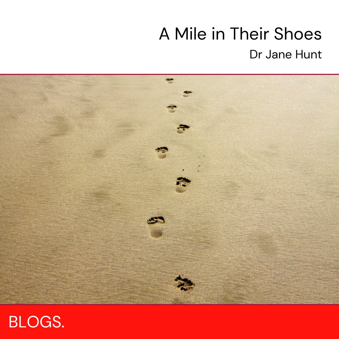 New Blog Post 👉 The recently published paper, “A mile in their shoes: understanding health-care journeys of refugees and asylum seekers in the UK” spoke to asylum seekers, survivors of trafficking and refugees about their health-care journeys.

vita-network.com/a-mile-in-thei…