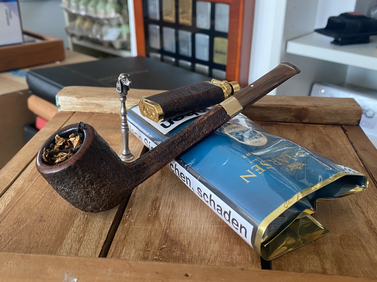 MeyTrade's tweet photo. https://t.co/xOg3Bh9eqd
*** Pause / Break ***
#meytrade #Dunhill #Pfeife #pipe #tobaccopipe #smokingpipe #pipesmoking #WOlarsen #Pfeiferauchen #Pause #Canadianpipe https://t.co/Qtj6SdYvDj