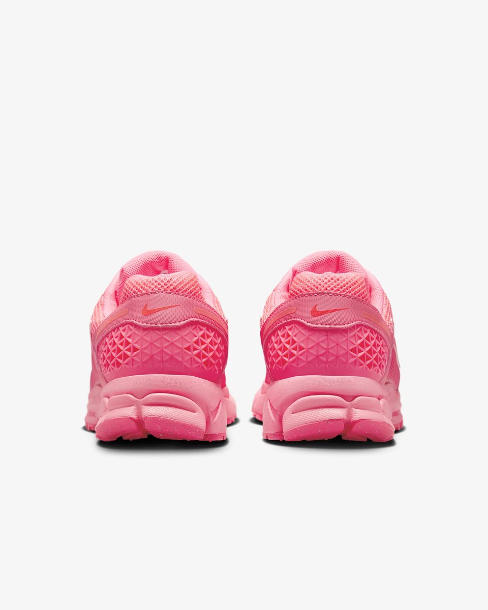 sneakersteal's tweet photo. (Uni-sex sizing up to 15 Men's)

Nike Zoom Vomero 5 'Hot Punch'

https://t.co/QiSuJt2WXu https://t.co/5Vlfe151RD