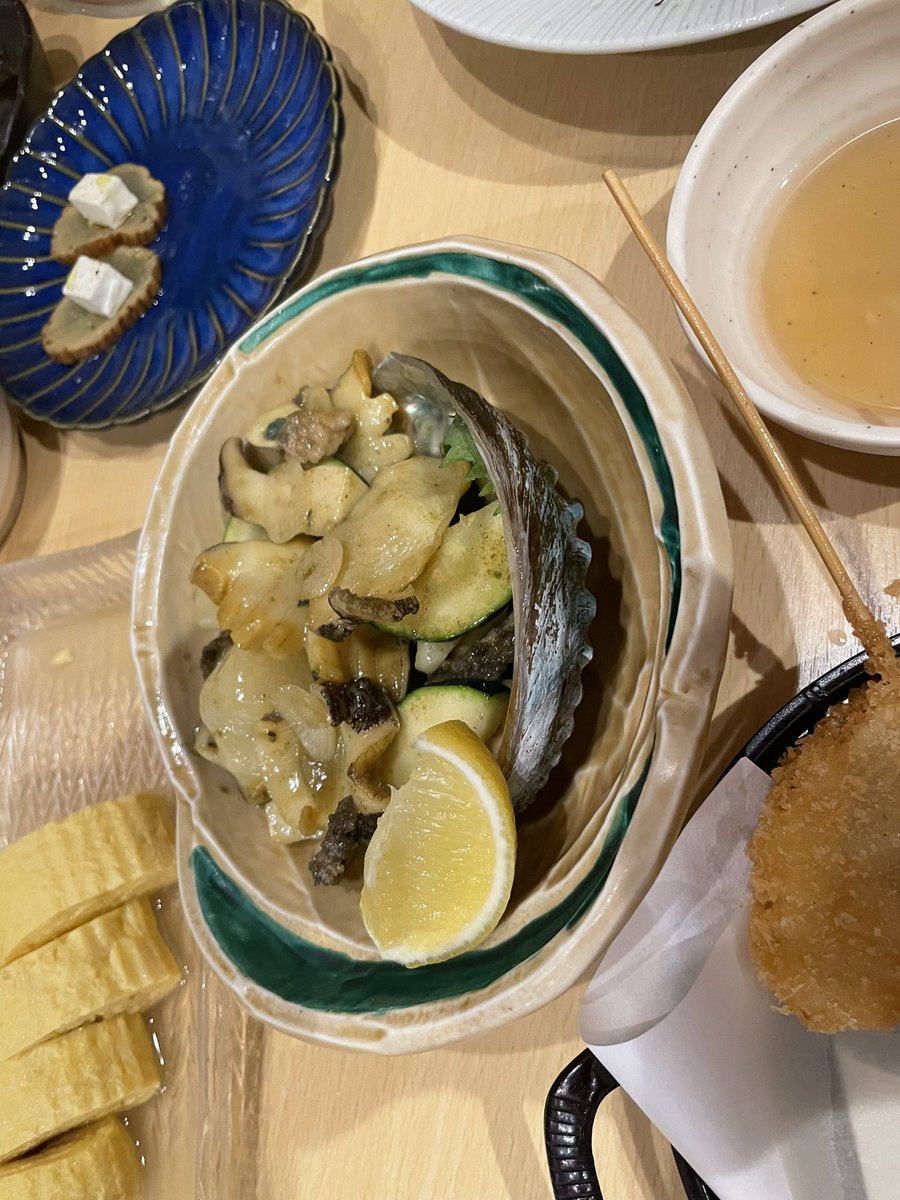 일본에서 첨 보는 아와비
이렇게 큰 전복 보신적 있으세유?
x 친구분들 댓글 달아주세유!!