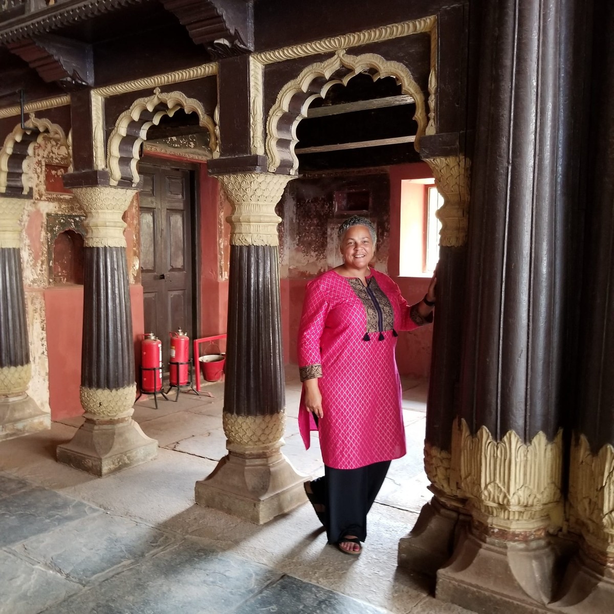 "I wanted to show my daughters that if you put your mind to pursuing a goal or dream, no matter how old you are, you can achieve anything.” Dr. Evans, the first doctor in her family, navigated challenges and international research to earn her EdD. Congratulations! 🎓💙