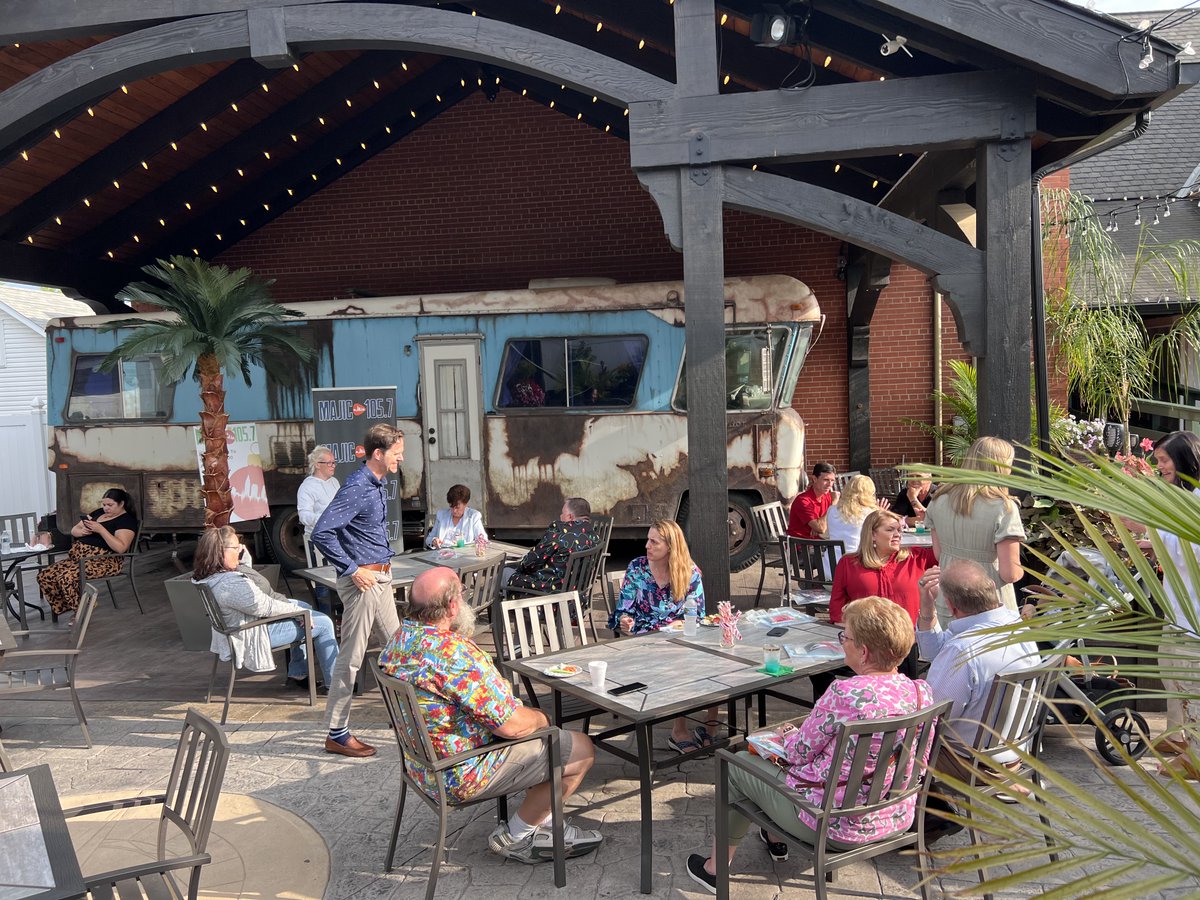 CastleNoel's tweet photo. 🎄🎅 Looking for a festive way to beat the summer heat? Join us at #CastleNoel for #ChristmasInJuly. Enjoy an indoor/outdoor event like Cleveland's favorite music station #WMJI! Dine with specialty drinks in our Party Room and take a magical Castle Noel tour. It'll be Merry! https://t.co/Fv4CZN37E3