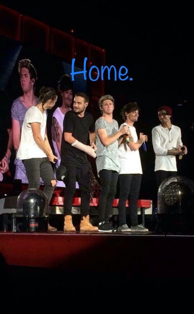 hllarrie28's tweet photo. #14YearsOfOneDirection 
#1DForLife
#💚💙🧡💛❤️ https://t.co/ITSqws57wx