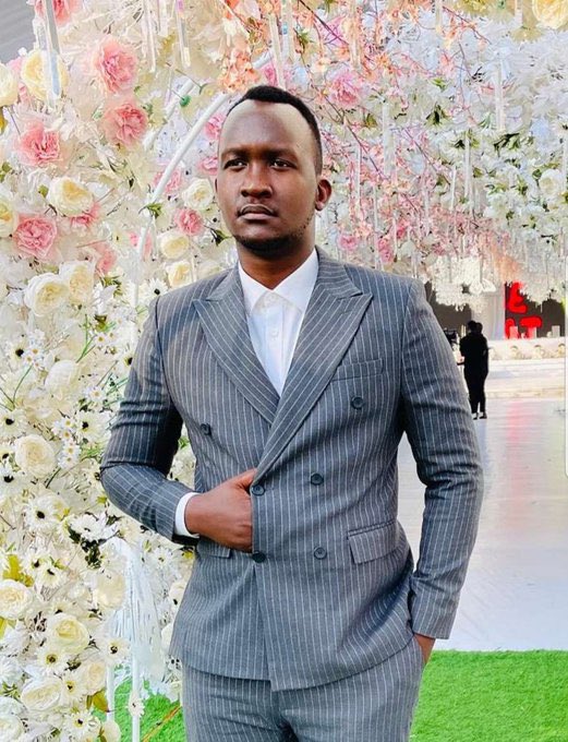 DuncanAbigaba's tweet photo. Comrade Victor Atuheibwe remains unaccounted for. He was abducted from Oasis Mall by a Drone (Toyota Hiace) with UPDF registration #FreeVictor #StopCorruptionNow https://t.co/xoJ94rW7lN