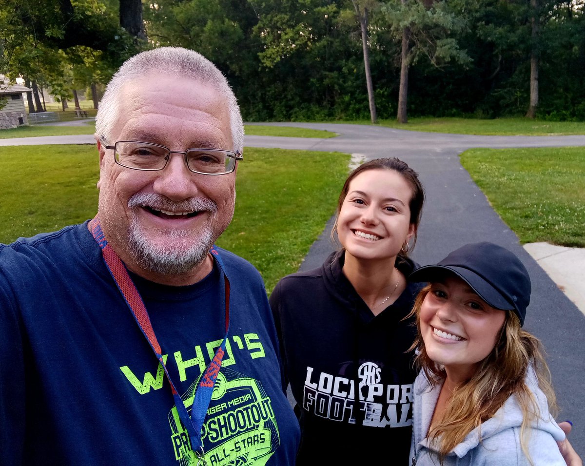 I was up early and stopped out at Lockport girls' cross country summer camp this morning. Congrats to @SenoritaRutz on taking over as new head coach!! Always nice to see <a href="/alyssamane_/">alyssa mane</a>!! 😀

Keep Doing Great Things!! 

<a href="/lthsathletics/">Lockport Athletics</a>, <a href="/LTHSBoosters1/">Lockport Township HS Athletic Boosters</a>, <a href="/DrJohnGreenan/">John Greenan</a>, <a href="/PorterSup205/">Bob McBride</a>