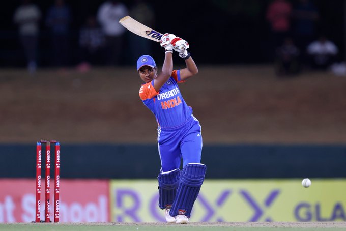 Nepal W needs 179 to win! 📹 Credits: Twitter/BCCIWomen