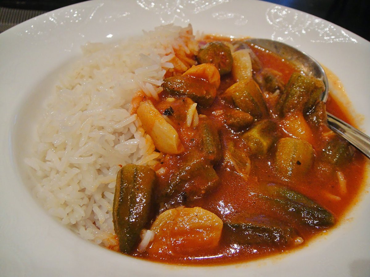 mukhooy's tweet photo. Grandir c’est réaliser que le #bamia est chef-d’œuvre culinaire. https://t.co/QsMR1gv81t