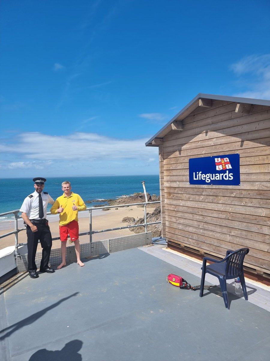 St John's Community Police Officer tweet media