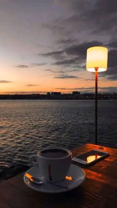 <a href="/hzahra49/">زہرہ فاطمہ</a> <a href="/RBibi81856/">Rimsha Bibi ⁱᴾⁱᵃⁿ</a> <a href="/UmmeAbdullah393/">ᵤₘₘ ₑ ₐbdᵤₗₗₐₕ</a> @Atiq5671 <a href="/Ehsaanlashari/">ɥɔolɐᙠ uɐsɥƎ</a> <a href="/MessamSabzwari/">𝙈𝙚𝙨𝙨𝙖𝙢 𝙎𝙖𝙗𝙯𝙬𝙖𝙧𝙞</a> @NishatAfza19 <a href="/maimoonajamil4/">Mona 🇵🇰</a> @Saniasalam4 <a href="/semu_saam/">saam semu</a> دو چار باتیں وہ لوگ بھی سُنا کر گئے ہم کو
جن کی قمیضوں پر اپنا گریبان تھا ہی نہیں🍁
اتنے پارساٶں میں پھر دم نہ گُھٹتا تو  کیا ہوتا
جو  بھی ملا فرشتہ ہی ملا انسان تھا ہی نہیں🥰