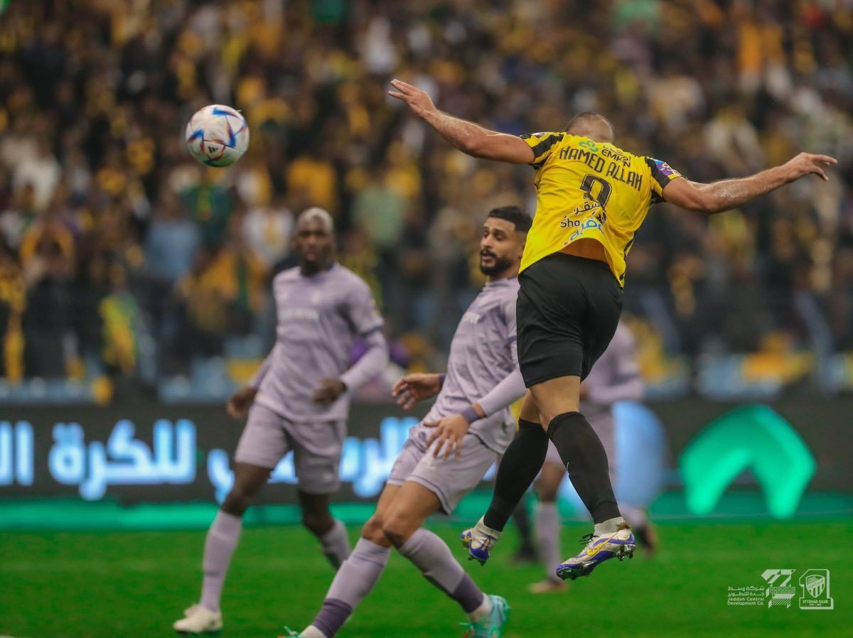 bader4447's tweet photo. #شكرا_حمدالله
لم اشاهد بعد محمد نور
كاريزما لاعب مثل الساطي@Hamedallah_9 
رغم كل التحديات التي يخوضها النادي ويخوضها اللاعب نفسه تجده دائما متالق في المستطيل الاخضر
مستواه الفني لايمكن لأحد ان يناقش فيه لانه هداف بالفطره
وداعا ايها:
 القائد
الاسطورة

(حزين جدا علئ وداعه )😢 https://t.co/EugEfjuYvJ
