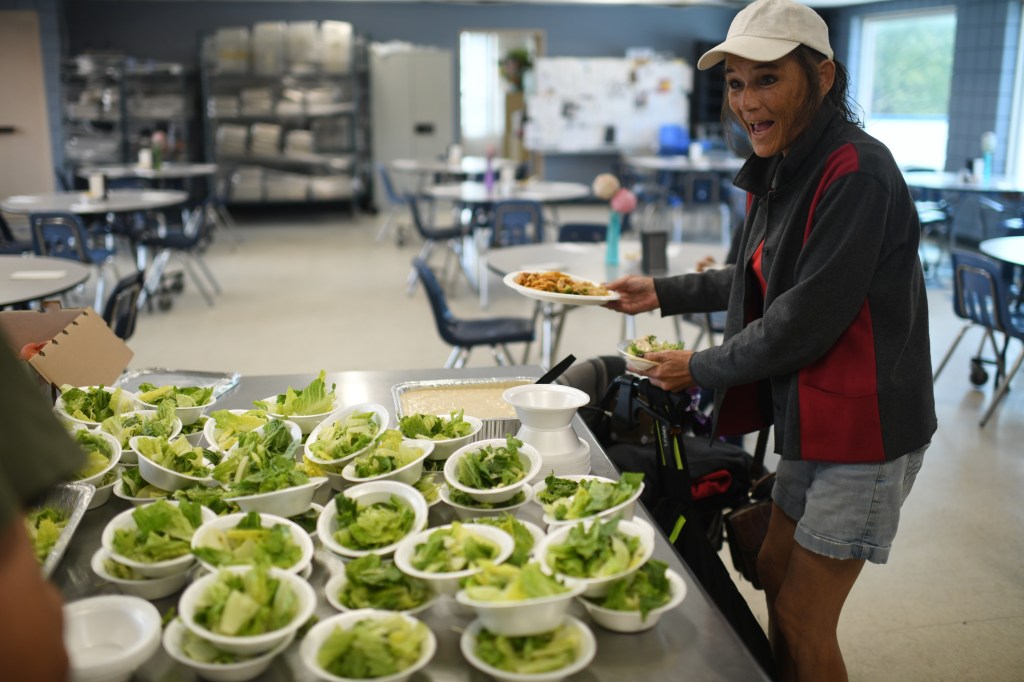 HacksHackersCO's tweet photo. A #Denver entrepreneur’s new app connects neighbors with extra food to people in need https://t.co/3lIGQvt6Fk via @denverpost https://t.co/LogGWjpIk8