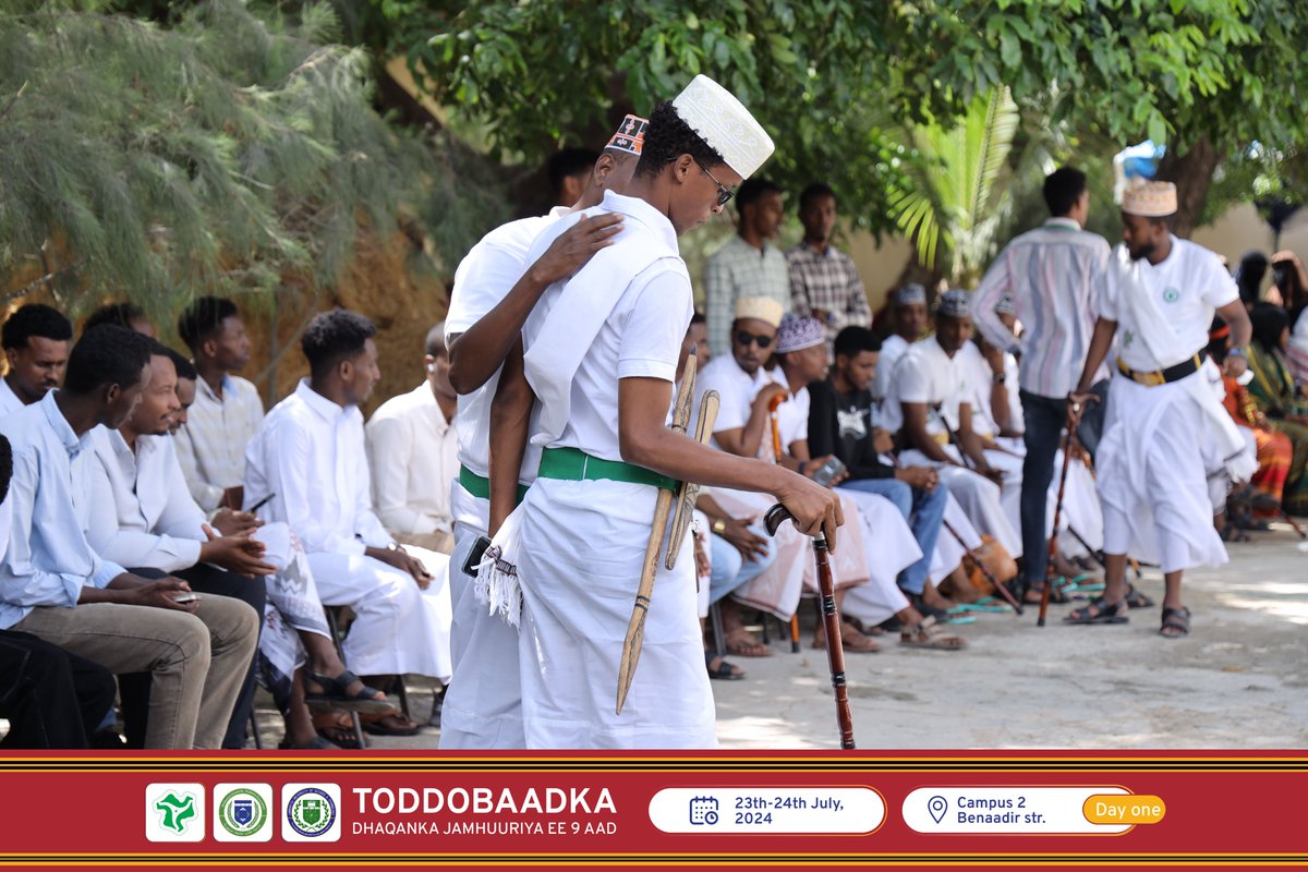 JamhuriyaUniv's tweet photo. Sawirro: Maalinka 𝟏𝐚𝐚𝐝 ee Munaasabadda 𝐓𝐨𝐝𝐝𝐨𝐛𝐚𝐚𝐝𝐤𝐚 𝐃𝐡𝐚𝐪𝐚𝐧𝐤𝐚 𝐉𝐚𝐦𝐡𝐮𝐮𝐫𝐢𝐲𝐚 ee soo nooleynta Hiddaha, Dhaqanka suuban iyo Afkeenna Hooyo ayaa ka qabsoomay xarunta labaad ee jaamacadda waxaana lagu soo bandhigay tartamo kala duwan oo xiiso gooni ah lahaa.
#JUST #LifeAtJUST #TodobaadkaJamhuuriya2024 #JWeek