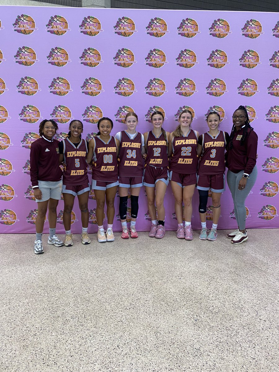 The “Sensational Six” ‘26s that carried us through <a href="/NE2KHoops/">NE2KHoops</a> ‘25 Division all travel season. The response when ppl found out I didn’t have a single ‘25 this summer was always funny 😂! 
#00 <a href="/RainMcrae/">Rain McRae</a> 
#3 <a href="/kylacantey3/">KylaCantey3</a> 
#5 <a href="/kayedwards54/">Kay</a> 
#12 <a href="/Gabbie_Gliatta/">Gabbie Gliatta</a> 
#22 <a href="/MeganGehrts26/">Megan Gehrts</a>