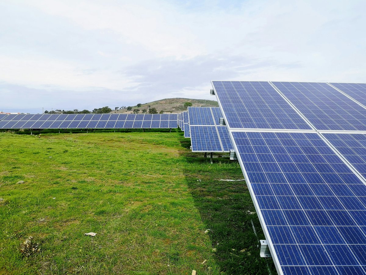 JBA Consulting (@jbaconsulting) on Twitter photo In our latest insight Head of Environment and Sustainability, Steve Maslen, explores our range of services which relate to commercial work on #Solar farms, including our work with the <a href="/LancsUniLEC/">Lancaster Environment Centre</a>.
Read more here 👇jbaconsulting.com/2023/07/19/sol… In our latest insight Head of Environment and Sustainability, Steve Maslen, explores our range of services which relate to commercial work on #Solar farms, including our work with the <a href="/LancsUniLEC/">Lancaster Environment Centre</a>.
Read more here 👇jbaconsulting.com/2023/07/19/sol…